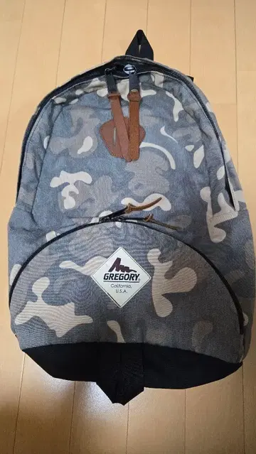 GREGORY 카모 패턴 백팩