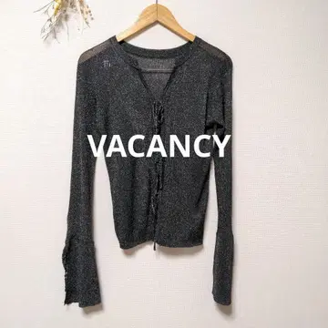 VACANCY  프론트 리본 라메 시어 니트
