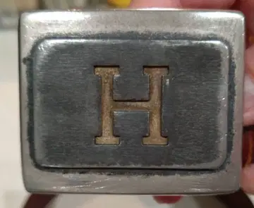 할리우드 런치마켓 벨트