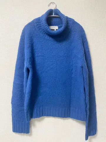 FACETASM 파랑 터틀넥 니트