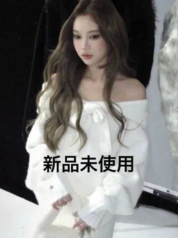 andwang Ribbon off shoulder knit set