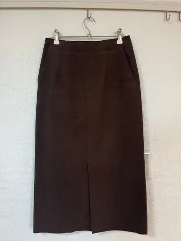 유나이티드 애로우즈 스웨이드 느낌 스커트 앞 슬릿 브라운