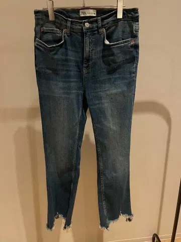 ZARA 스키니 데님 (사이즈: EUR 40)