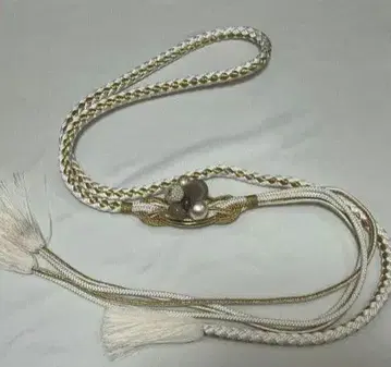 새상품급 후리소데용 허리띠 골드 화이트 22000엔