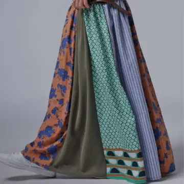 안티카 이소재 롱 플레어 스커트