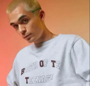 BOTT 그레이 크루넥 맨투맨