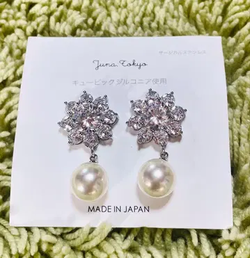 Juna.Tokyo 플라워 모티브 귀걸이