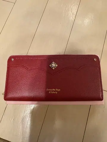 사만다 베가 레드 장지갑