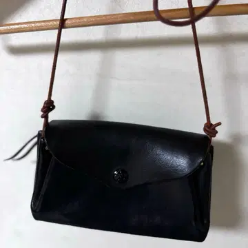 kissora 오사이후 숄더 숄더백 블랙