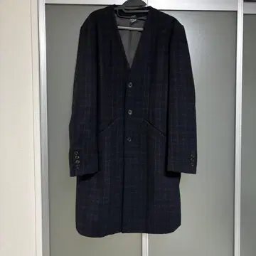 체크 무늬 V넥 코트