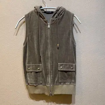 MAISON GREY 집업 후드 부착 베스트