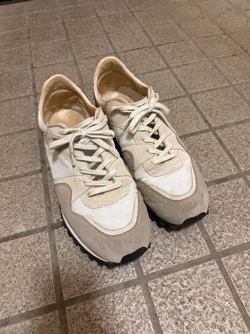 스파르워트 화이트/베이지 스웨이드 메쉬 스니커즈