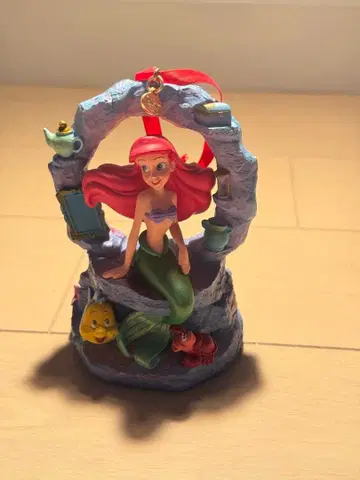 아리엘 오너먼트