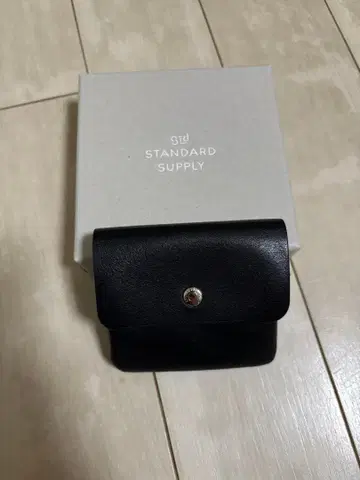 STANDARD SUPPLY 플랩 지갑 S 블랙