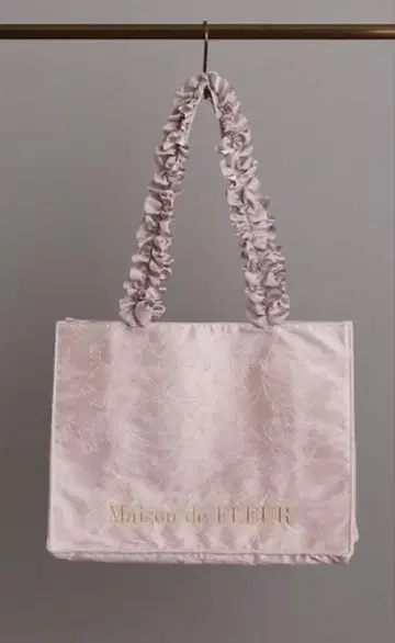 [새상품] 메종 드 플뢰르 토트백