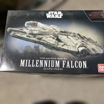 STAR WARS 반다이 1/144 밀레니엄 팔콘