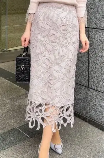 페리쉘 스커트 리본 무늬 레이스 I 라인 에크루 라벤더 S 사이즈