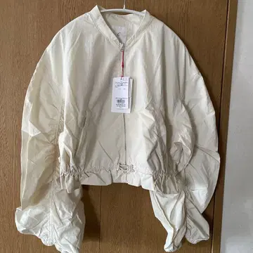 OPAQUE.CLIP 아이보리 나일론 자켓