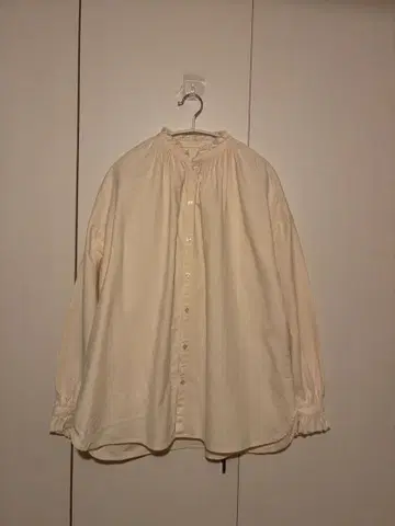 루미노아 le minor 프릴 밴드 카라 블라우스 새상품급