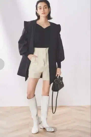 미사용 새상품 셀포드 W 크로스&데님 스티치 숏팬츠 38 사이즈