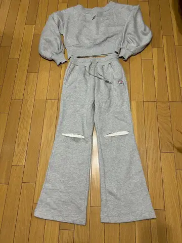 그레이 볼륨 슬리브 셋업 NOPEGIRL 미사용