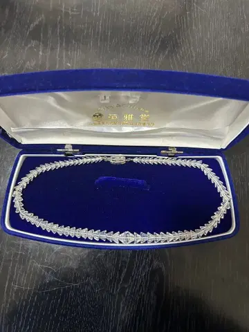 영아당 천연 수정 목걸이