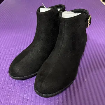 블랙 스웨이드 부츠