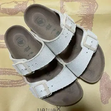 BIRKENSTOCK 애리조나 아이보리 비건 35