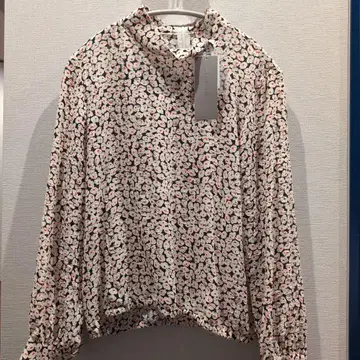 띠어리 루스 꽃무늬 긴팔 블라우스 스탠드 카라