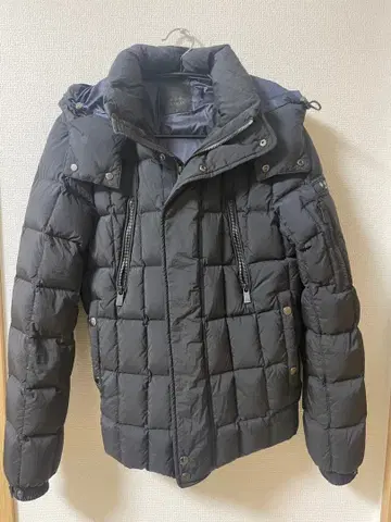 블랙 다운 자켓 퀼팅