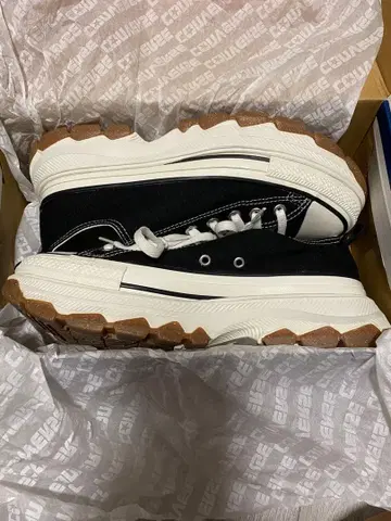 CONVERSE 통굽 스니커즈 블랙