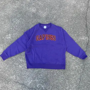 GAP 1969 맨투맨 보라색 퍼플 러프