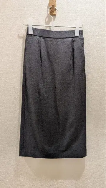 슬로브 이에나 스커트