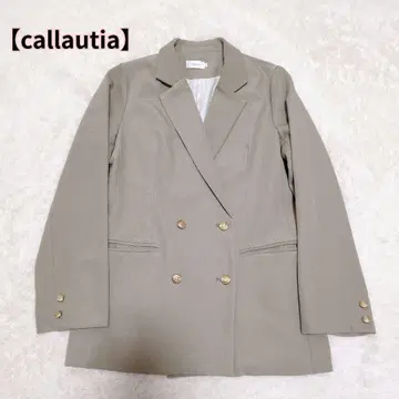 칼라우티아 더블 브레스트 자켓 골드 버튼 베이지