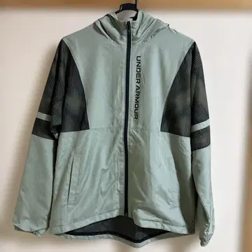 UNDER ARMOUR 여성용 윈드 브레이커