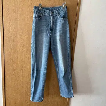 OPAQUE.CLIP 커브 데님 팬츠 라이트 블루