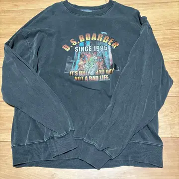 US Border 롱티 프린트 빈티지 그레이 차콜 로고