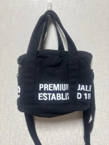 Lee 로고 숄더백 블랙