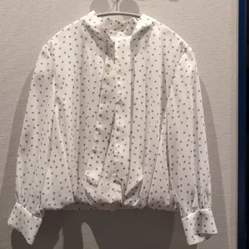 화이트 도트 무늬 긴팔 보타이 블라우스