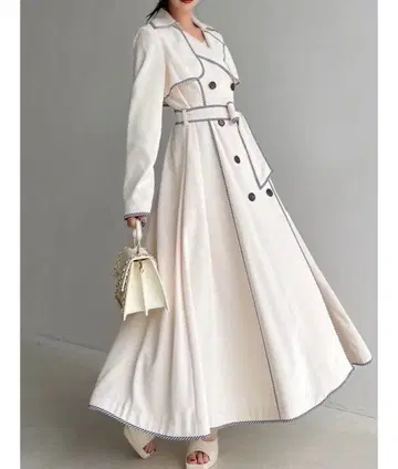 리젝시 파이핑 디자인 롱 코트 RESEXXY 아이보리