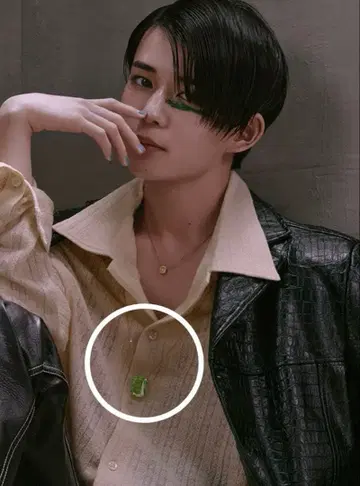 스와로브스키 목걸이 Millenia 그린 나가오 켄토 착용 모델