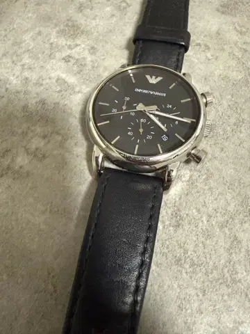 EMPORIO ARMANI 크로노그래프 블랙 가죽