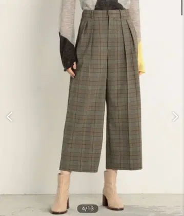 [ 새상품급 ] 투모로우랜드 맥피 스트레치 포플린 크롭 팬츠 34