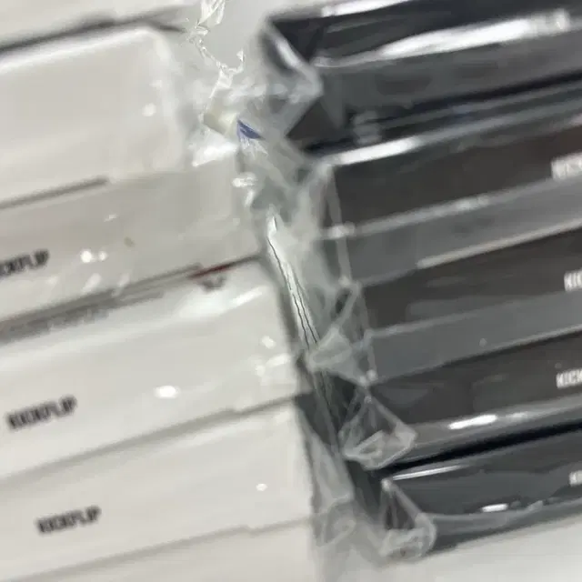 킥플립 미개봉 앨범 판매합니다 my first flip 처불노