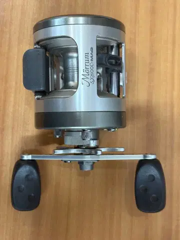 아부 라무 SX 3600 C MAG 우측 핸들