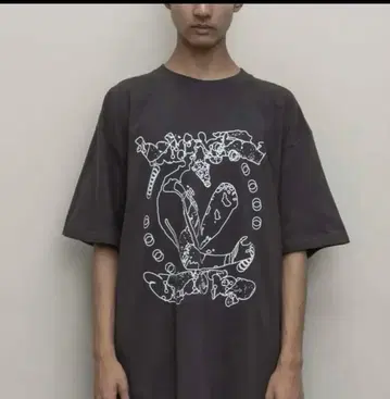 bal original crack Tee 발 셔츠