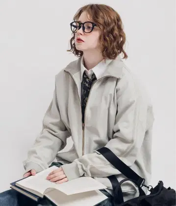 새상품 MUHET 라이트 그레이 트랙 자켓 XL