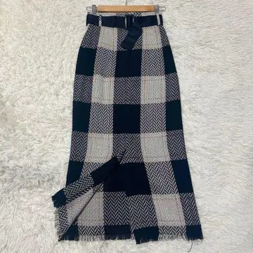 스나이델 벨티드 로빙 체크 타이트 스커트 23AW 블랙 S