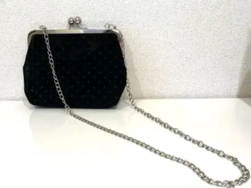 블랙 벨벳 클러치백 메탈 체인 포함