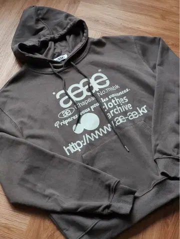 Aeae 후드 부착 다크 브라운 후드티